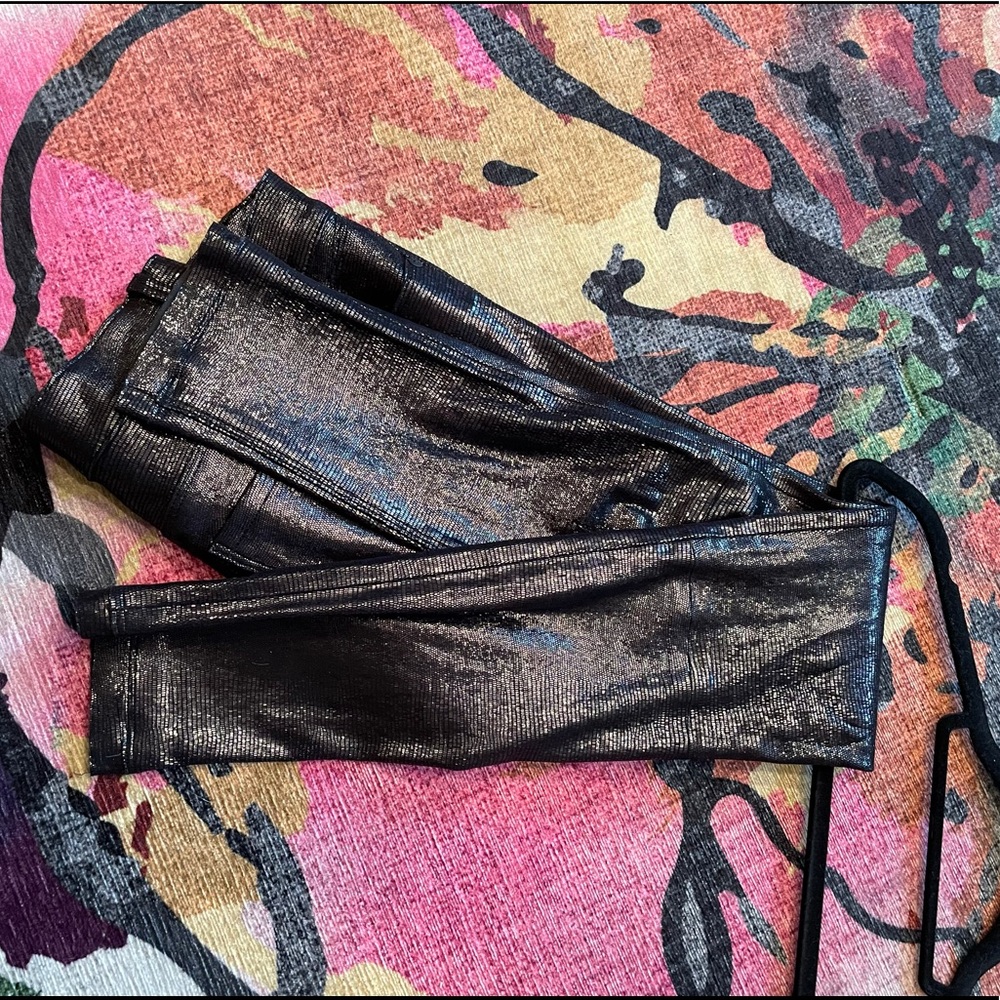 RTA DENIM SHINY LAMB LEATHER PANTS! - Picture 5 of 5